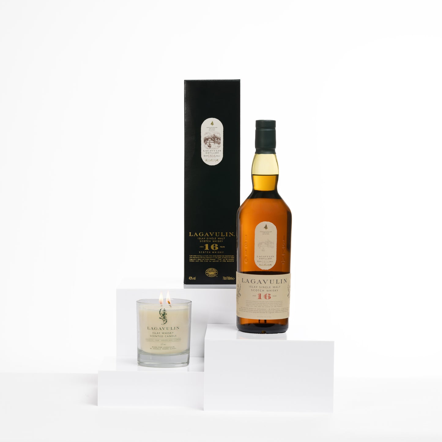 Lagavulin 16 Jahre Single Malt Scotch Whisky, 70cl & Lagavulin Islay Kerze